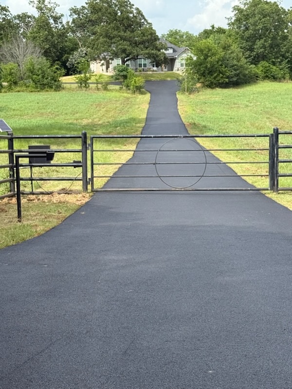 Gated Ranch Entryway & Driveway